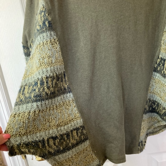 Free People Sweater - Picture 6 of 8